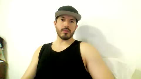 kolombianox online show from 10/31/25, 05:52