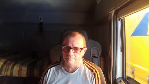 Snapshot of komputer123456789 chatting on 12/08/24, 01:36 Bogdan online show from 12/08/24, 01:36