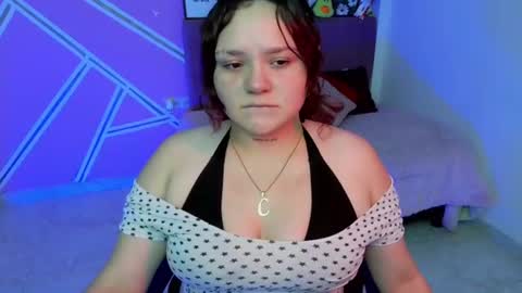 Snapshot of koning_moretti chatting on 07/16/26, 09:54 camila online show from 07/16/26, 09:54
