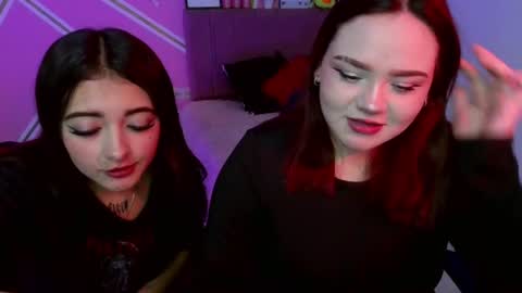 Snapshot of koning_moretti chatting on 07/20/26, 10:01 camila online show from 07/20/26, 10:01