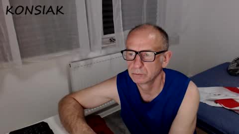 Snapshot of konsiak chatting on 09/14/25, 08:08 Komsiak online show from 09/14/25, 08:08