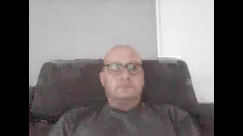 Snapshot of konsty17 chatting on 03/12/26, 06:19 konsty17 online show from 03/12/26, 06:19