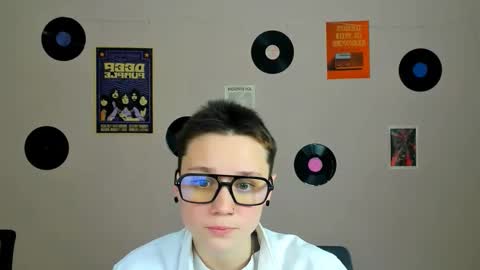 shy Kora online show from 02/03/26, 09:47