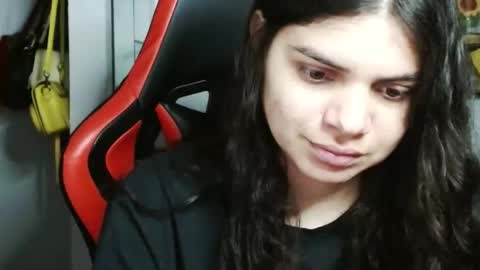 Karoll online show from 01/08/25, 01:11