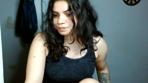 Karoll online show from 06/17/26, 03:09