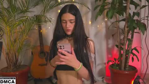 Snapshot of kore_persephone chatting on 10/25/25, 05:26 Kore online show from 10/25/25, 05:26