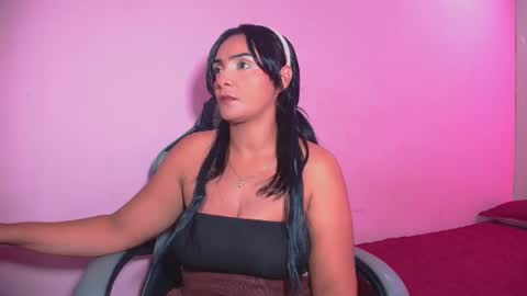 Snapshot of korny_milf chatting on 07/04/26, 12:44 korny_milf online show from 07/04/26, 12:44
