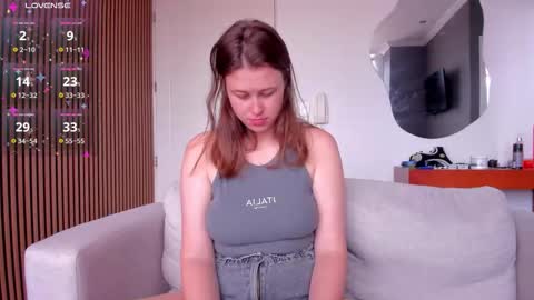 Snapshot of kortney_williams chatting on 11/24/25, 03:34 Twiix online show from 11/24/25, 03:34