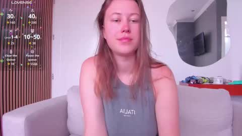 Snapshot of kortney_williams chatting on 11/27/25, 05:15 Twiix online show from 11/27/25, 05:15