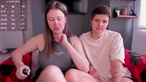 Snapshot of kortney_williams chatting on 02/16/26, 04:25 Twiix online show from 02/16/26, 04:25