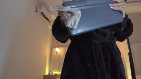 K O S M I C online show from 02/28/25, 06:52