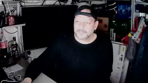 Kosta online show from 12/19/24, 06:23