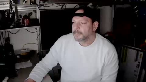 Kosta online show from 12/30/24, 05:44