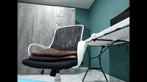 Koto Bombon online show from 01/06/25, 02:37