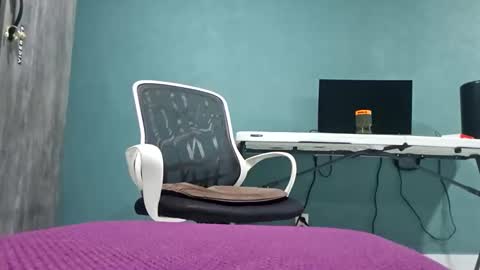 Koto Bombon online show from 02/17/26, 04:02