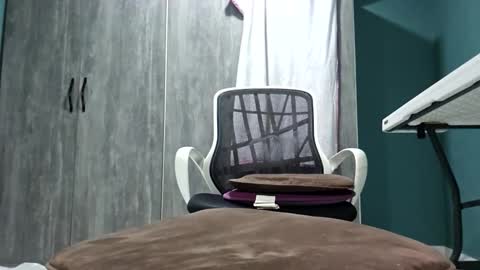 Koto Bombon online show from 04/19/26, 06:10