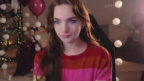 Snapshot of kottyaa_ch chatting on 11/21/25, 08:07 Kottyaa cb FOLLOWING online show from 11/21/25, 08:07