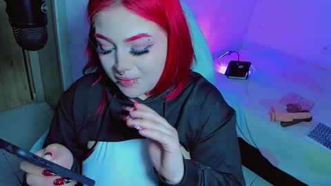 Khloe online show from 02/26/25, 10:04