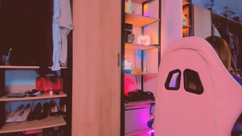 Khloe online show from 03/17/26, 11:08