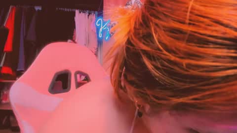 Khloe online show from 04/06/26, 12:08