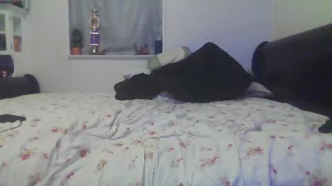 kpcloud255498 online show from 10/22/25, 02:56