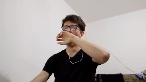 Facu online show from 12/27/24, 04:10