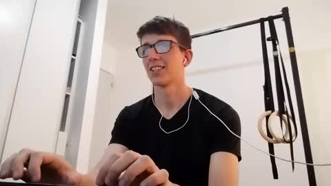 Facu online show from 11/26/25, 09:16