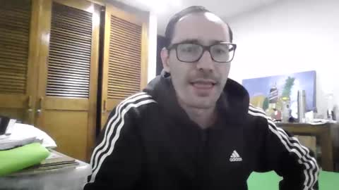 Snapshot of kratosmorgen chatting on 04/02/26, 02:20 KratosMorgen online show from 04/02/26, 02:20