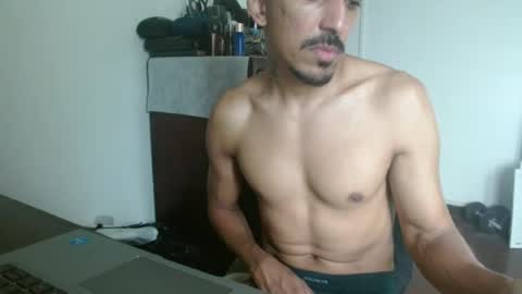 Snapshot of kravvek chatting on 06/14/26, 04:03 kravvek online show from 06/14/26, 04:03