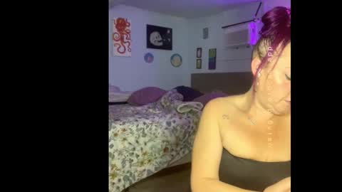 Snapshot of kreamyk420 chatting on 02/01/26, 10:14 kreamyk420 online show from 02/01/26, 10:14