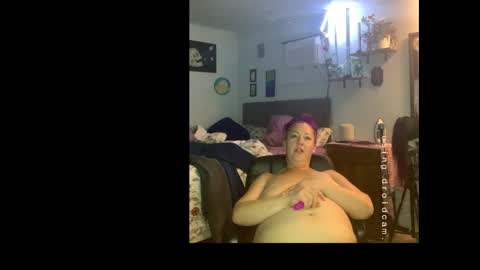 Snapshot of kreamyk420 chatting on 02/02/26, 09:02 kreamyk420 online show from 02/02/26, 09:02