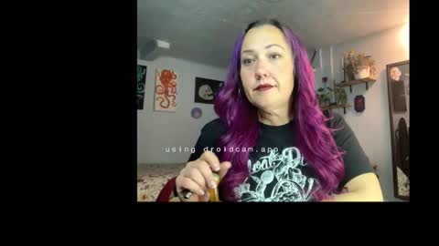 Snapshot of kreamyk420 chatting on 02/05/26, 02:27 kreamyk420 online show from 02/05/26, 02:27