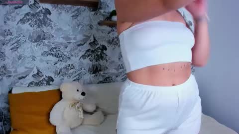 Snapshot of kris_icebb chatting on 10/15/25, 02:55 kris_icebb online show from 10/15/25, 02:55