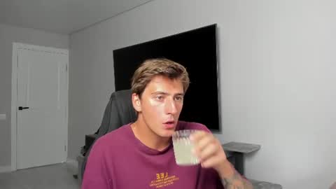 Snapshot of krishort chatting on 07/04/26, 11:05 krishort online show from 07/04/26, 11:05