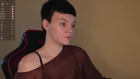 Snapshot of krisneal chatting on 12/14/25, 09:14 krisneal online show from 12/14/25, 09:14