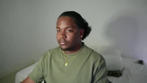 kriss_97 online show from 11/17/25, 04:24