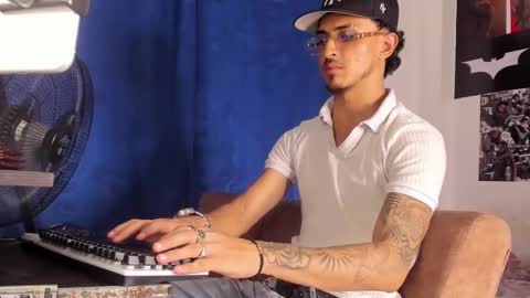 Kriss online show from 10/14/25, 12:22