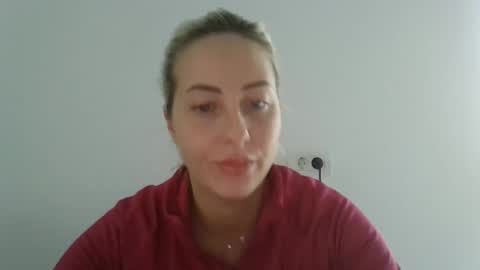 Snapshot of kriss_grace chatting on 10/11/25, 12:04 Grace online show from 10/11/25, 12:04