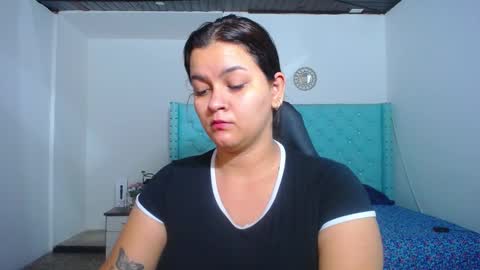 Snapshot of kriss_sweetboobs chatting on 01/09/25, 01:02 kriss_sweetboobs online show from 01/09/25, 01:02