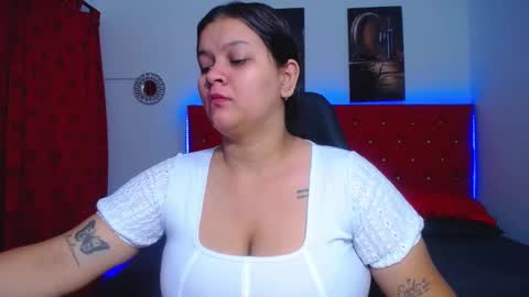 Snapshot of kriss_sweetboobs chatting on 02/01/25, 12:26 kriss_sweetboobs online show from 02/01/25, 12:26