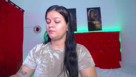 Snapshot of kriss_sweetboobs chatting on 02/15/25, 12:11 kriss_sweetboobs online show from 02/15/25, 12:11