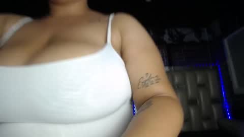 Snapshot of kriss_sweetboobs chatting on 02/23/25, 10:28 kriss_sweetboobs online show from 02/23/25, 10:28