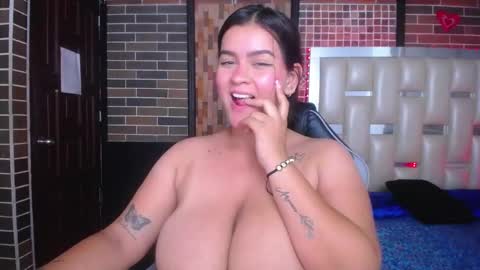 Snapshot of kriss_sweetboobs chatting on 02/26/25, 03:30 kriss_sweetboobs online show from 02/26/25, 03:30