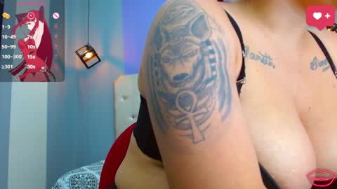 krissone online show from 01/28/25, 06:17