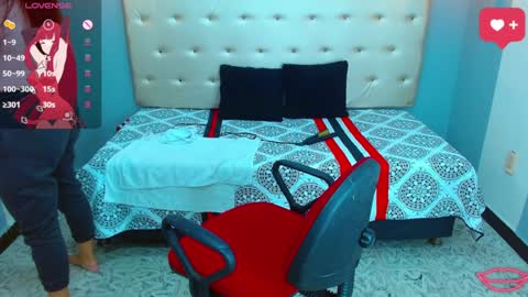 krissone online show from 02/05/25, 06:37