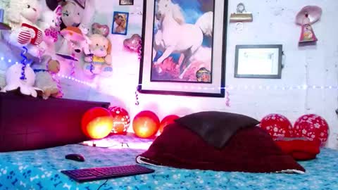 krisstal703358 online show from 12/20/25, 08:10