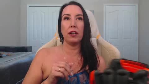 Snapshot of krissy2024 chatting on 02/21/25, 04:48 Krissy online show from 02/21/25, 04:48