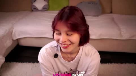 Snapshot of krissyhei chatting on 05/04/26, 01:12 Sarah online show from 05/04/26, 01:12
