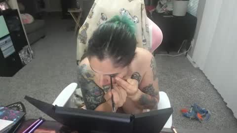 Krista online show from 11/07/25, 10:32