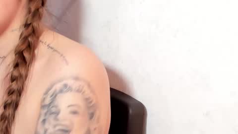   online show from 03/28/26, 03:39